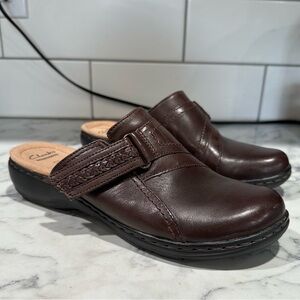 Clark’s brown slip on clogs women’s size‎ 7 leather